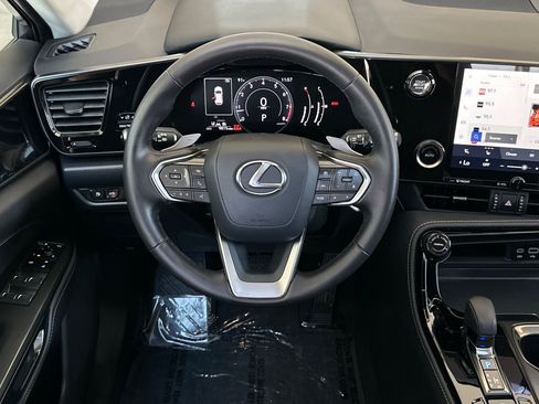 Used 2025 Lexus NX 250 FWD w/ Accessory Package (2T) image 28