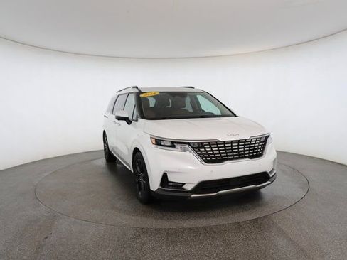 Used 2024 Kia Carnival SX image 28