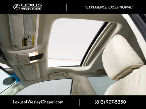 Used 2023 Lexus GX 460 Premium w/ Accessory Package AWD/4WD image 40