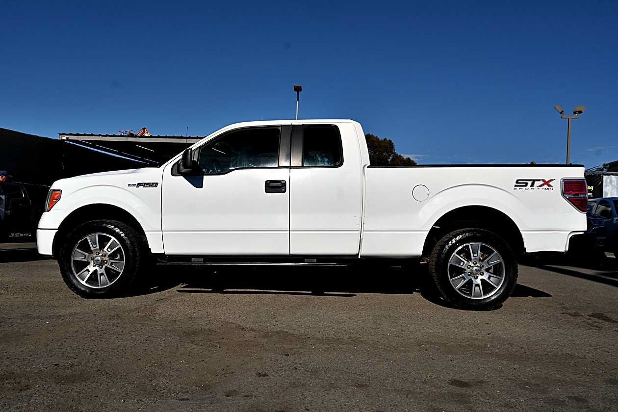 Used 2014 Ford F150 STX w/ Equipment Group 201A Mid AWD/4WD image 4