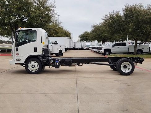 New 2024 Chevrolet Low Cab Forward 5500XD RWD image 10