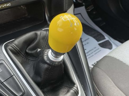 Used 2015 Ford Focus ST FWD image 32