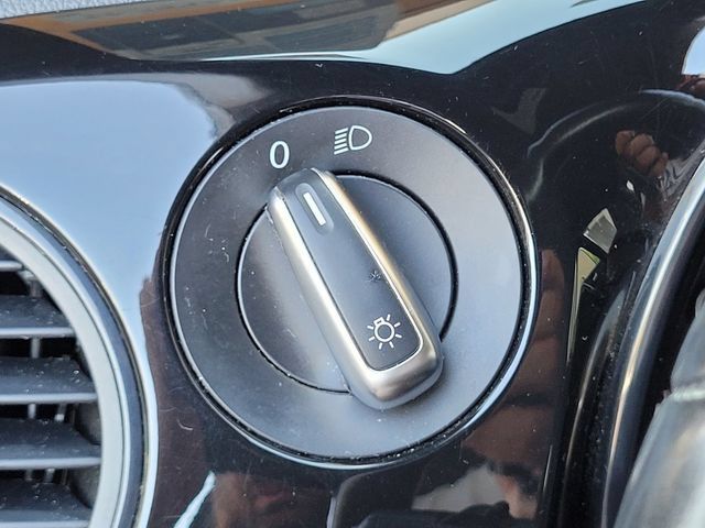Used 2018 Volkswagen Beetle 2.0T S FWD image 12