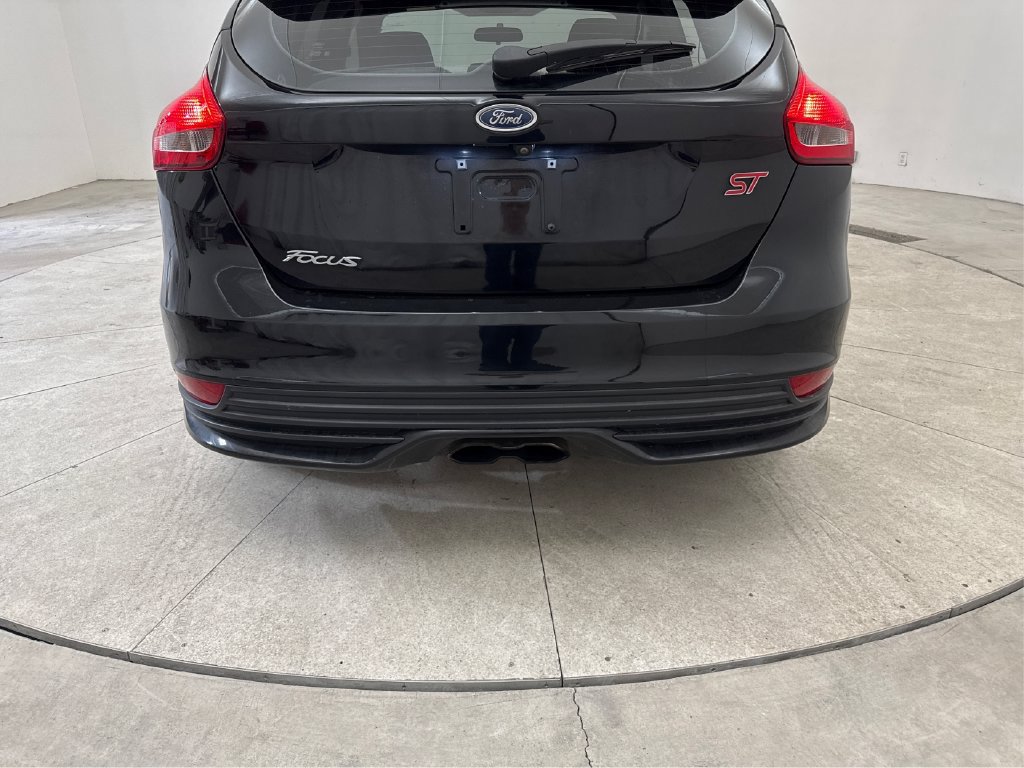 Used 2017 Ford Focus ST FWD image 26