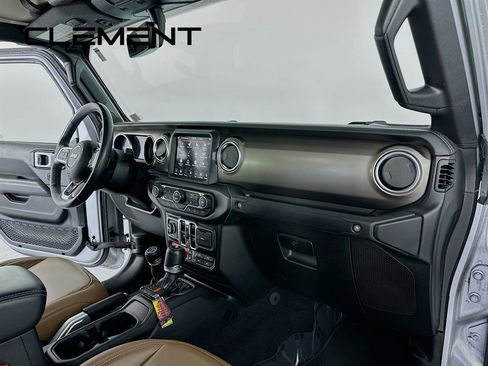 Used 2020 Jeep Gladiator Rubicon w/ Uconnect 4C Nav & Sound Group image 33