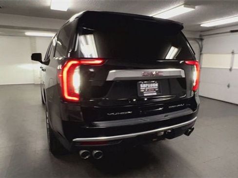 Used 2021 GMC Yukon Denali w/ Denali Premium Package image 7