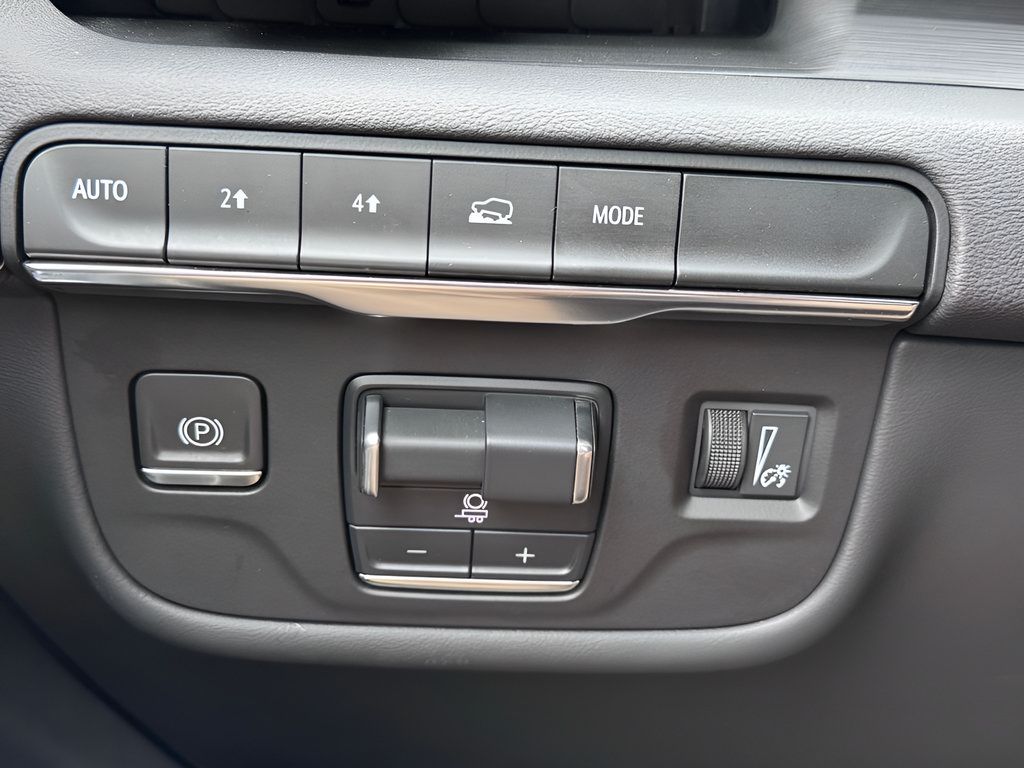 Used 2023 Cadillac Escalade Sport AWD/4WD image 39
