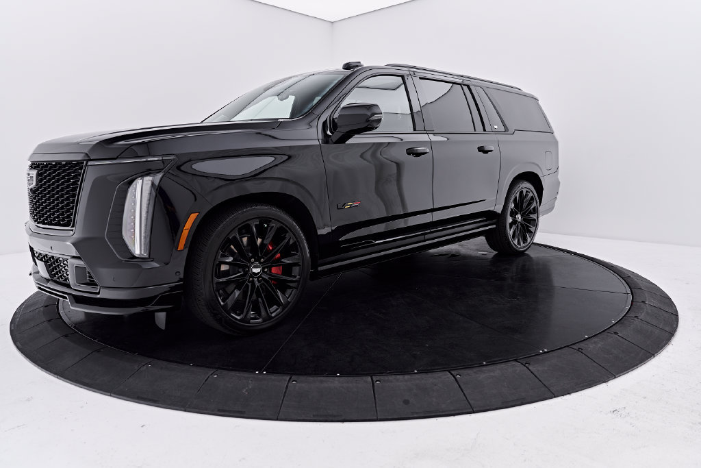Used 2026 Cadillac Escalade ESV V w/ LPO, ONYX Package AWD/4WD image 11