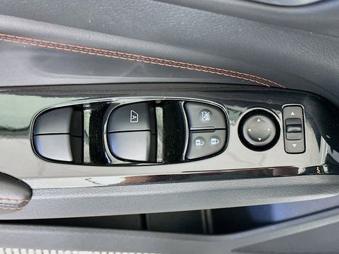 Used 2023 Nissan Altima 2.5 SR FWD image 15