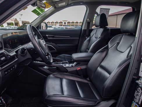 Used 2025 Kia Telluride S AWD/4WD image 13