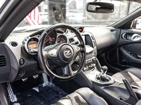 Used 2012 Nissan 370Z Touring w/ Aerodynamics Pkg RWD image 18