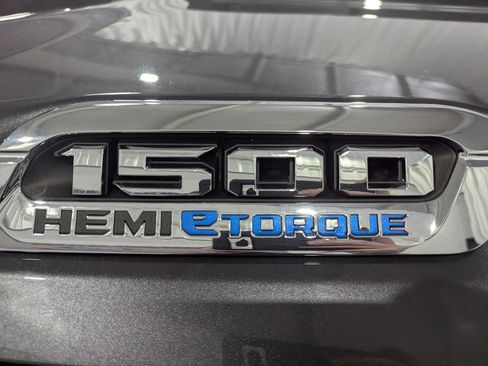 Used 2021 RAM 1500 Laramie w/ Off Road Group image 7