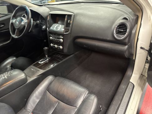 Used 2013 Nissan Maxima 3.5 SV w/ Premium Pkg image 12