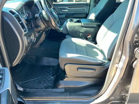 Used 2021 RAM 1500 Big Horn w/ Level 1 Safety Group AWD/4WD image 18