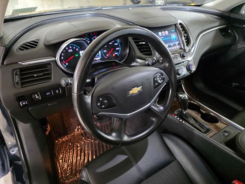 Used 2014 Chevrolet Impala LT w/ Convenience Package FWD image 23