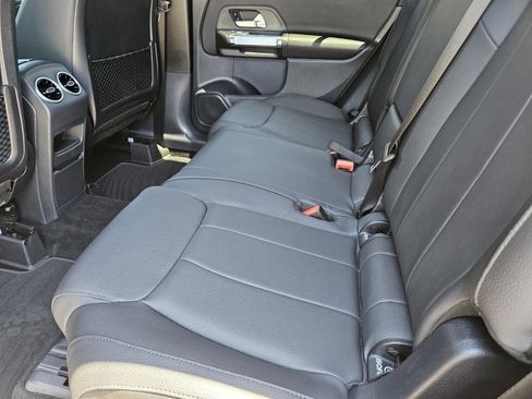 Certified 2025 Mercedes-Benz GLB 250 4MATIC image 19