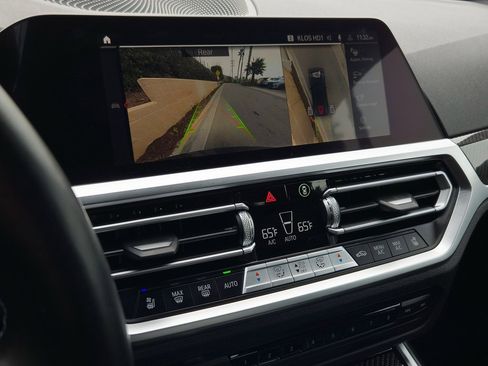 Used 2023 BMW M4 xDrive Competition w/ Executive Package image 17