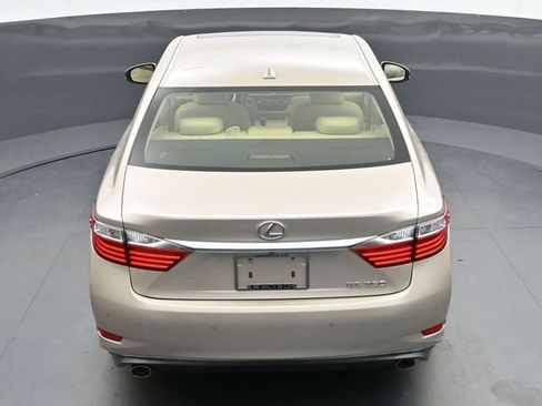 Used 2014 Lexus ES 350 w/ Luxury Package image 21