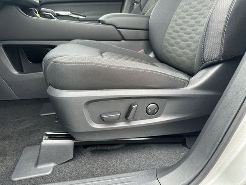 New 2025 Nissan Pathfinder SV image 26