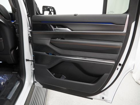 New 2025 Jeep Grand Wagoneer Series III w/ Rear Seat Video Group 1 image 38