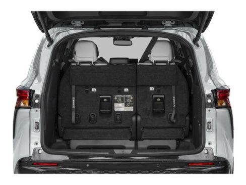 Used 2025 Toyota Sienna XSE w/ XSE Plus Package image 13