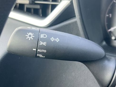 Used 2023 Toyota Corolla LE image 26
