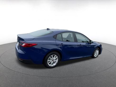 Used 2025 Toyota Camry LE image 15