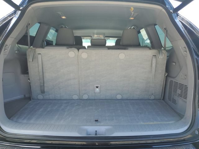 Used 2017 Toyota Highlander Plus AWD/4WD image 10
