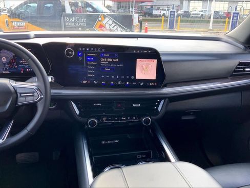 Used 2025 Chevrolet Tahoe Z71 image 7