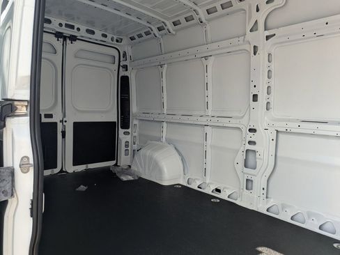 New 2026 RAM ProMaster 2500 w/ Convenience Group image 9