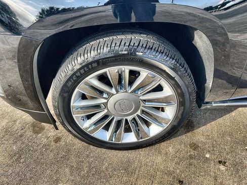 Used 2019 Cadillac Escalade Platinum AWD/4WD image 32