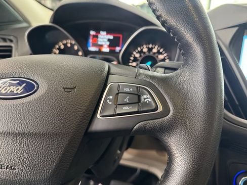 Used 2017 Ford Escape Titanium FWD image 18