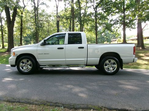 Used 2005 Dodge Ram 1500 Truck SLT RWD image 8
