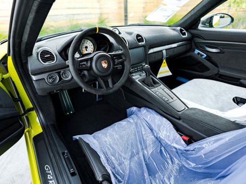 Used 2023 Porsche 718 Cayman GT4 RS image 61