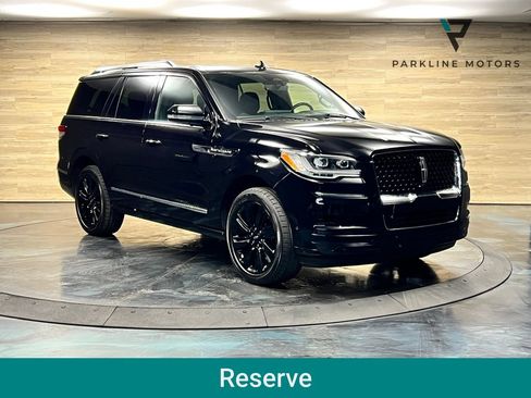Used 2022 Lincoln Navigator Reserve AWD/4WD image 1