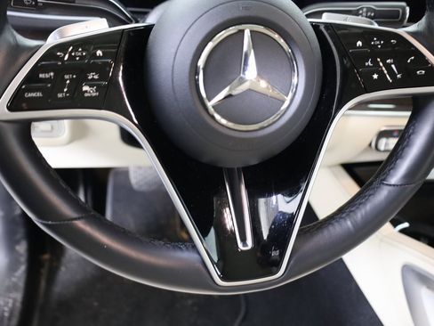 Used 2025 Mercedes-Benz GLS 450 4MATIC image 15