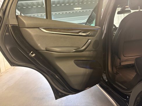 Used 2018 BMW X5 xDrive40e AWD/4WD image 24