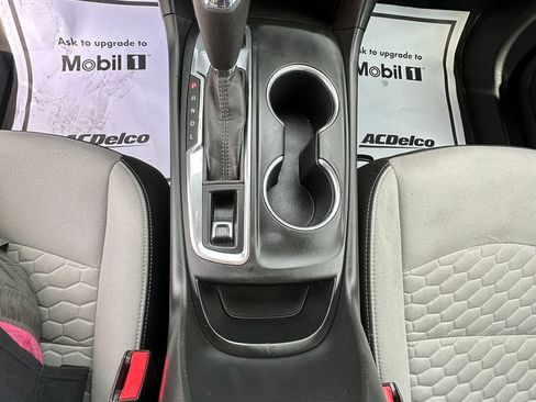 Used 2020 Chevrolet Equinox LS w/ LS Convenience Package AWD/4WD image 16
