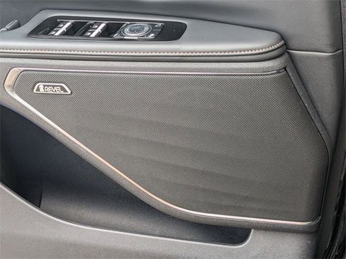 Certified 2024 Lincoln Nautilus Premier w/ Equipment Group 102A image 17