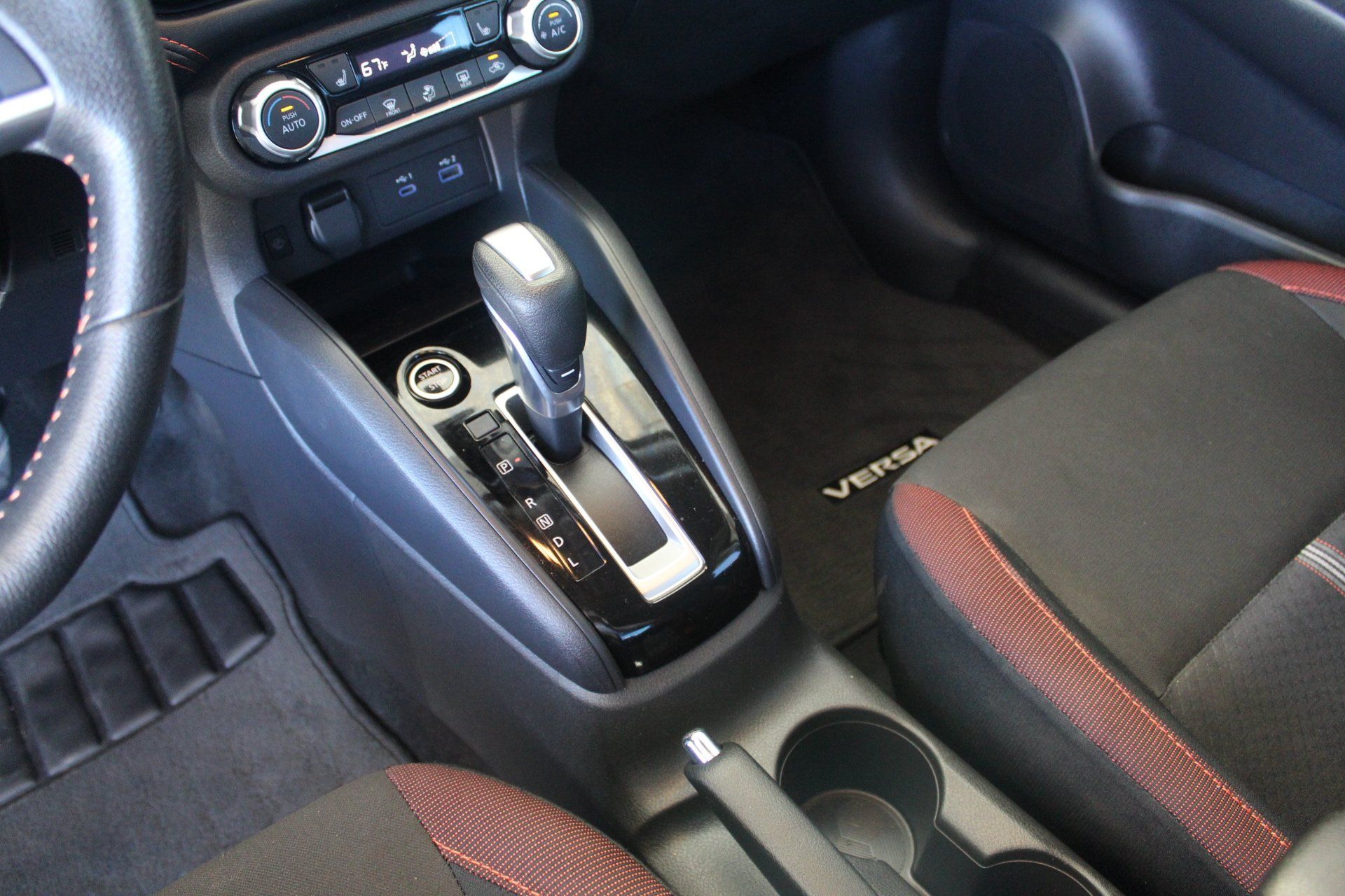 Used 2025 Nissan Versa SR w/ Trunk Package FWD image 32