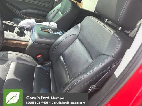 Used 2017 Chevrolet Suburban LT AWD/4WD image 5