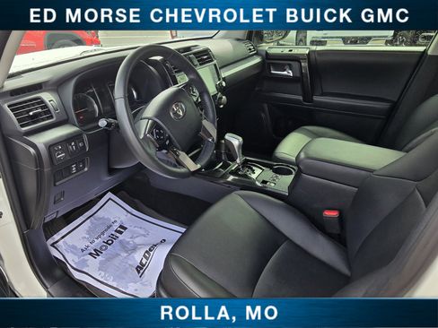 Used 2022 Toyota 4Runner TRD Off-Road Premium image 14