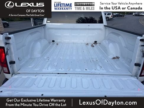 Used 2022 RAM 1500 Classic SLT image 29