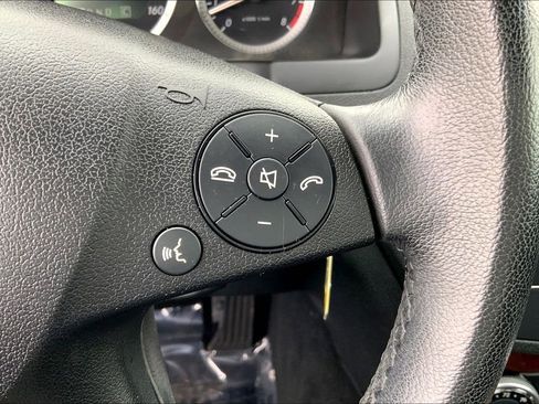 Used 2008 Mercedes-Benz C 300 Sedan image 25