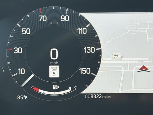 Used 2025 Land Rover Discovery Dynamic SE image 30