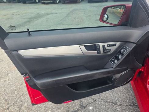 Used 2013 Mercedes-Benz C 250 Sedan w/ Multimedia Pkg image 11