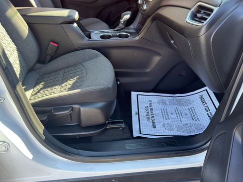 Used 2023 Chevrolet Equinox LT image 34