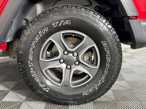 Used 2019 Jeep Wrangler Unlimited Sport w/ Dual Top Group image 36