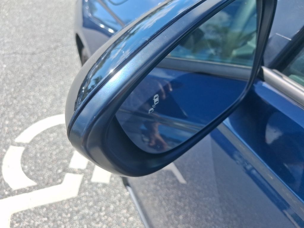 Certified 2025 Honda Accord SE image 16