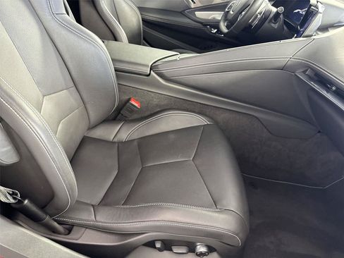 Used 2020 Chevrolet Corvette Stingray Preferred Cpe w/ 2LT Preferred Equipment Group RWD image 15